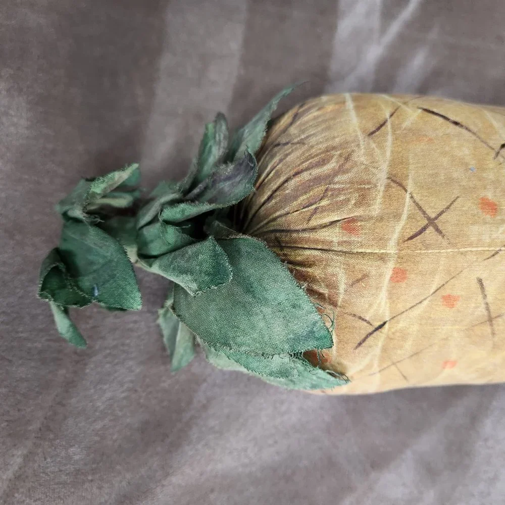 Vintage Folk Art Pineapple by Jennifer Schneeman, 2003
